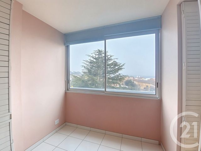 Appartement F4 à vendre - 3 pièces - 78.0 m2 - GRIGNY - 69 - RHONE-ALPES - Century 21 Hestia Ldi