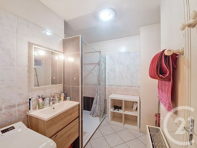 Appartement F4 à vendre - 3 pièces - 78.0 m2 - GRIGNY - 69 - RHONE-ALPES - Century 21 Hestia Ldi