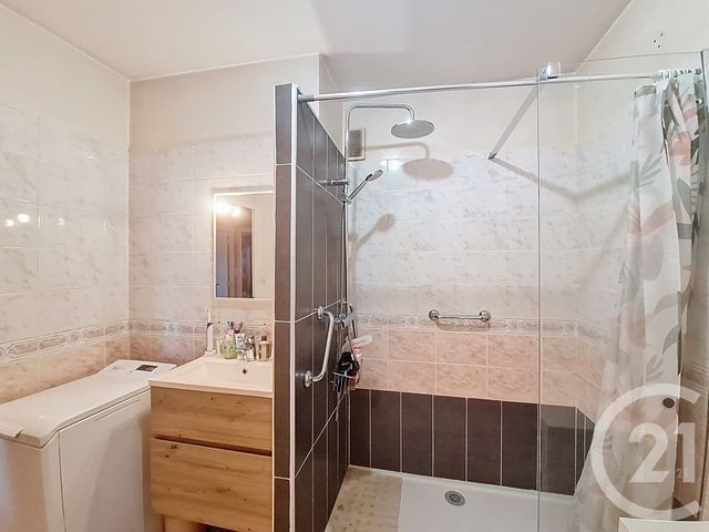 Appartement F4 à vendre - 3 pièces - 78.0 m2 - GRIGNY - 69 - RHONE-ALPES - Century 21 Hestia Ldi