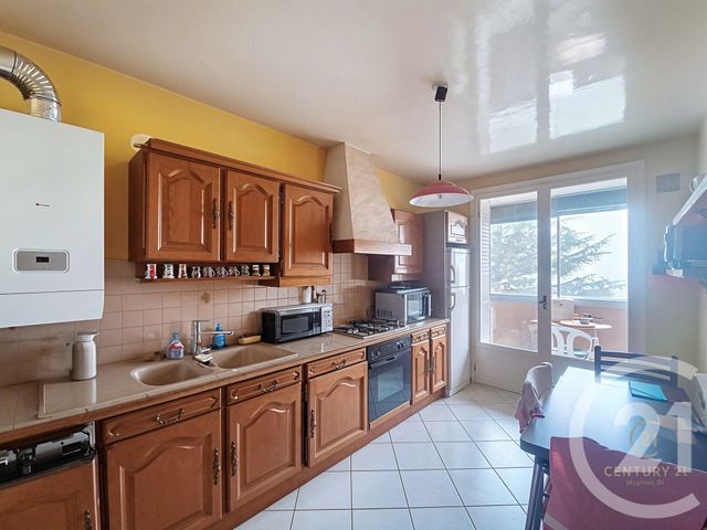 Appartement F4 à vendre - 3 pièces - 78.0 m2 - GRIGNY - 69 - RHONE-ALPES - Century 21 Hestia Ldi