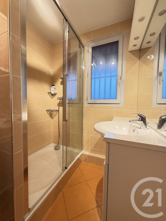 Appartement F4 à vendre - 5 pièces - 96.0 m2 - GRIGNY - 69 - RHONE-ALPES - Century 21 Hestia Ldi