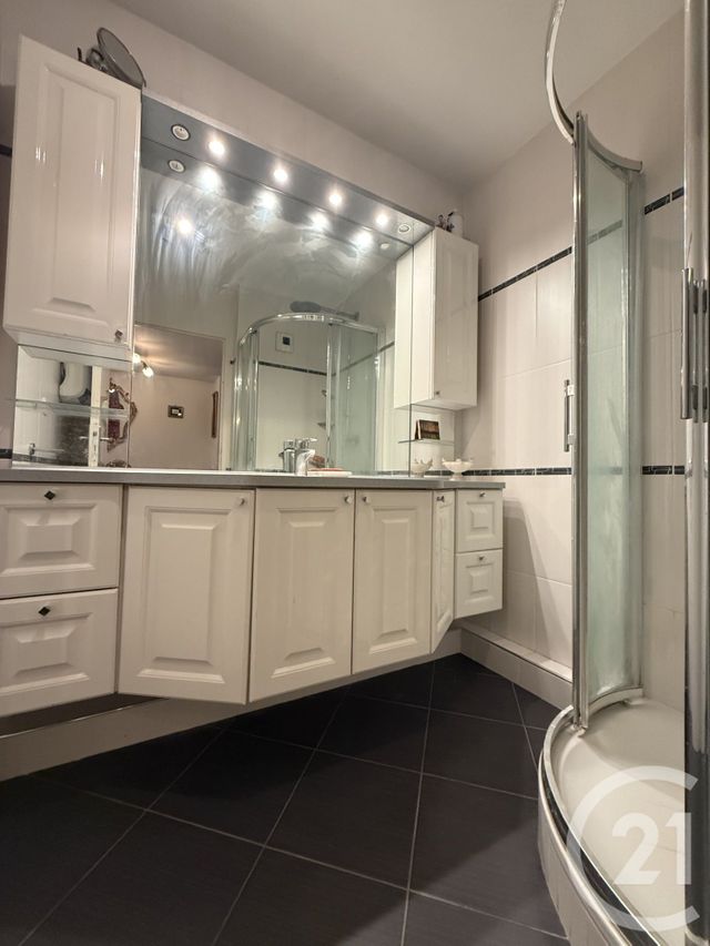 Appartement F4 à vendre - 5 pièces - 96.0 m2 - GRIGNY - 69 - RHONE-ALPES - Century 21 Hestia Ldi