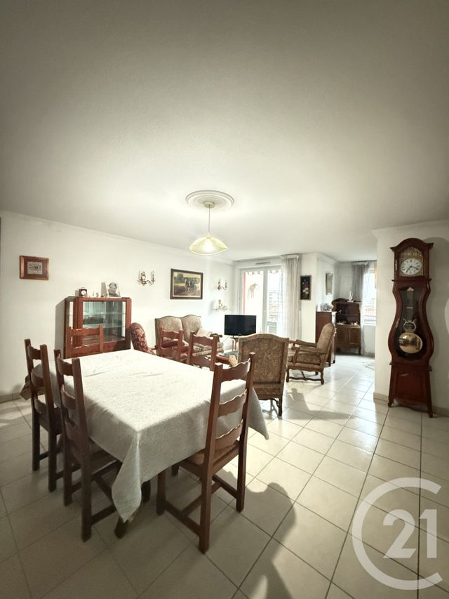 Appartement F4 à vendre - 5 pièces - 96.0 m2 - GRIGNY - 69 - RHONE-ALPES - Century 21 Hestia Ldi