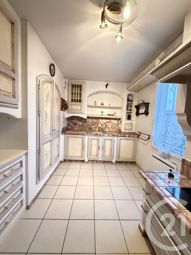 Appartement F4 à vendre - 5 pièces - 96.0 m2 - GRIGNY - 69 - RHONE-ALPES - Century 21 Hestia Ldi