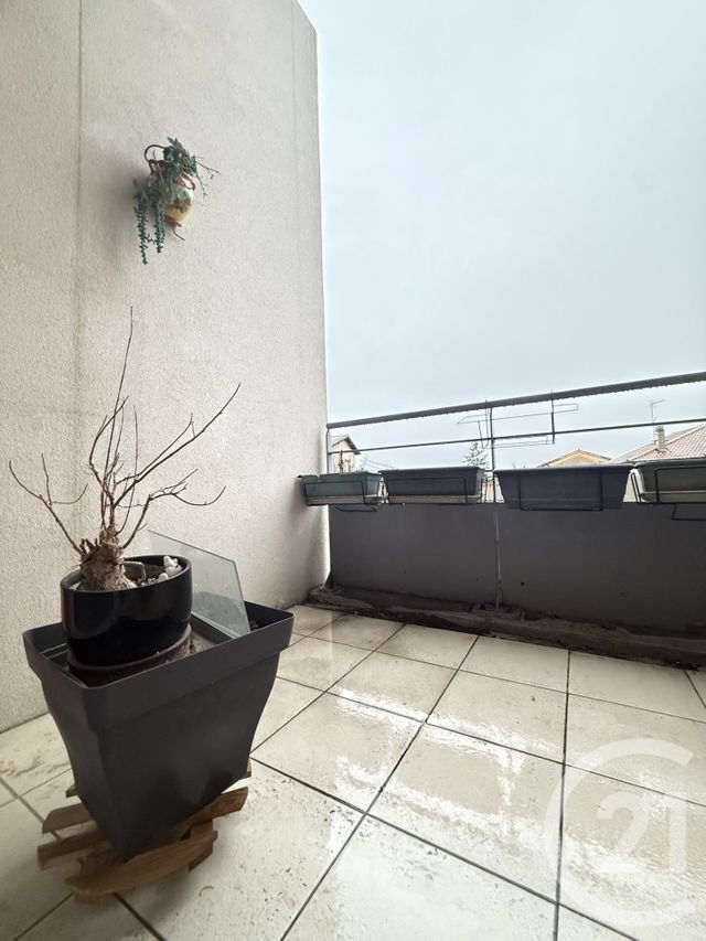 Appartement F4 à vendre - 5 pièces - 96.0 m2 - GRIGNY - 69 - RHONE-ALPES - Century 21 Hestia Ldi