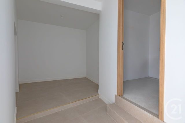Appartement F2 à vendre - 2 pièces - 50.11 m2 - ST GENIS LAVAL - 69 - RHONE-ALPES - Century 21 Hestia Ldi