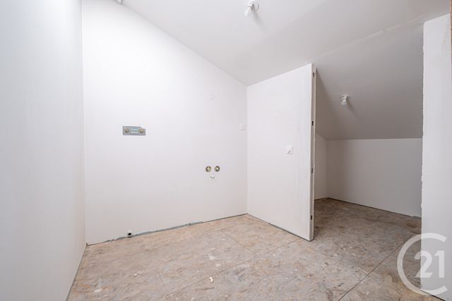 Appartement F3 à vendre - 3 pièces - 63.3 m2 - ST GENIS LAVAL - 69 - RHONE-ALPES - Century 21 Hestia Ldi