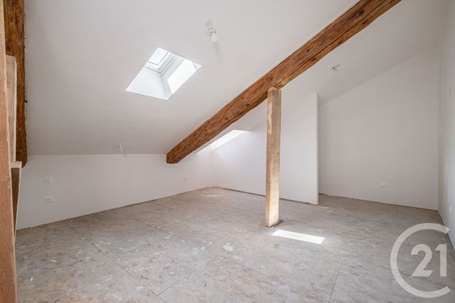 Appartement F3 à vendre - 3 pièces - 63.3 m2 - ST GENIS LAVAL - 69 - RHONE-ALPES - Century 21 Hestia Ldi