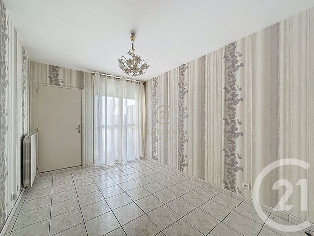 Appartement F4 à vendre - 4 pièces - 74.43 m2 - GRIGNY - 69 - RHONE-ALPES - Century 21 Hestia Ldi