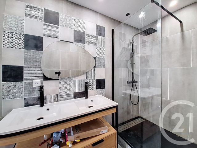 Appartement Duplex à vendre - 5 pièces - 107.51 m2 - GIVORS - 69 - RHONE-ALPES - Century 21 Hestia Ldi