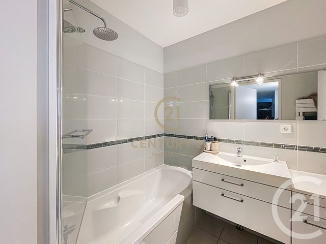 Appartement F3 à vendre - 3 pièces - 69.42 m2 - GRIGNY - 69 - RHONE-ALPES - Century 21 Hestia Ldi