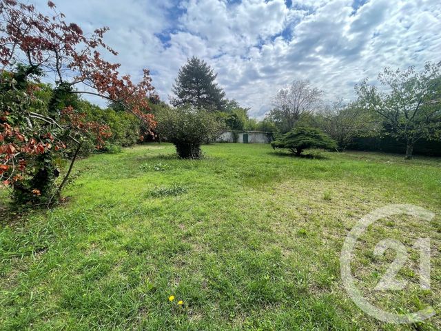 Terrain à vendre VERNAISON