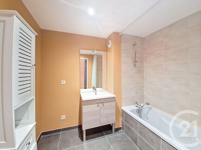 Appartement F2 à vendre - 2 pièces - 46.3 m2 - GRIGNY - 69 - RHONE-ALPES - Century 21 Hestia Ldi