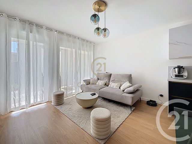 Appartement F3 à vendre - 3 pièces - 61.0 m2 - GIVORS - 69 - RHONE-ALPES - Century 21 Hestia Ldi