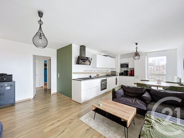 Appartement à vendre - 4 pièces - 80.8 m2 - DECINES CHARPIEU - 69 - RHONE-ALPES - Century 21 Hestia Ldi