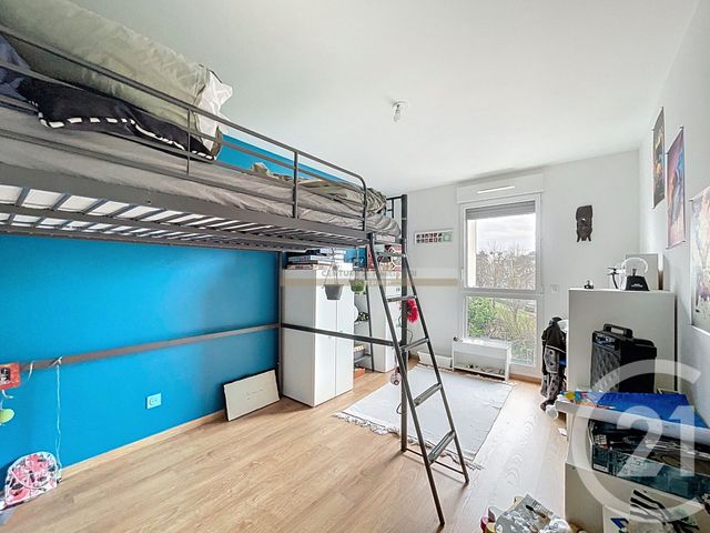 Appartement à vendre - 4 pièces - 80.8 m2 - DECINES CHARPIEU - 69 - RHONE-ALPES - Century 21 Hestia Ldi