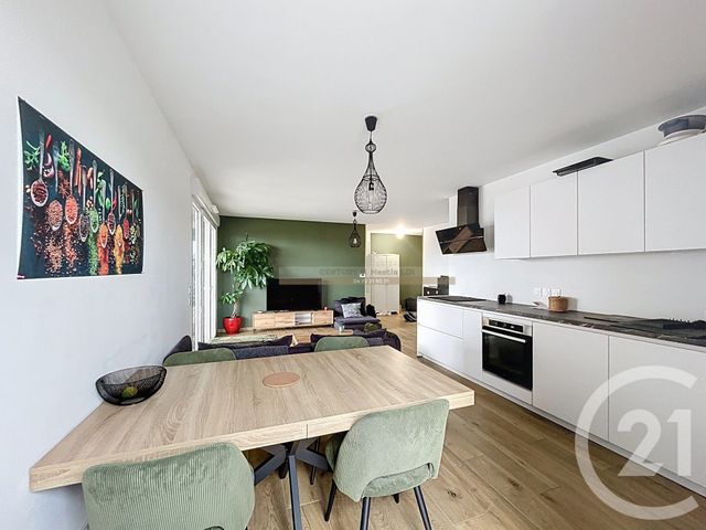Appartement à vendre - 4 pièces - 80.8 m2 - DECINES CHARPIEU - 69 - RHONE-ALPES - Century 21 Hestia Ldi