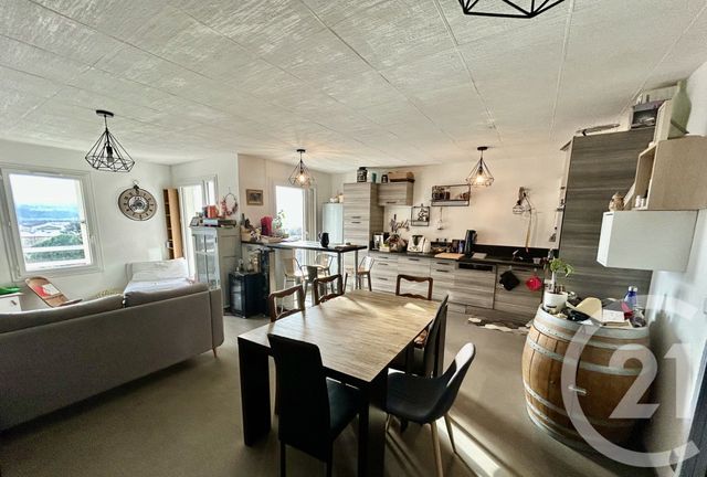 Appartement F3 à louer - 3 pièces - 66.7 m2 - GRIGNY - 69 - RHONE-ALPES - Century 21 Hestia Ldi