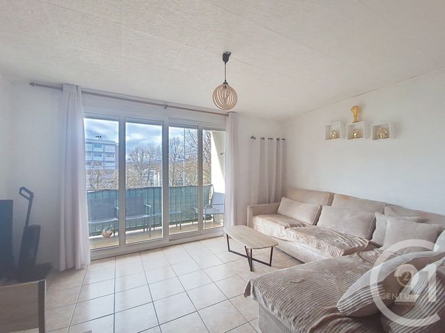 Appartement F4 à vendre - 4 pièces - 75.0 m2 - GRIGNY - 69 - RHONE-ALPES - Century 21 Hestia Ldi