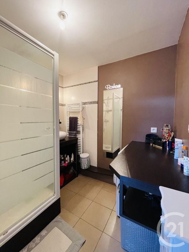 Appartement F1 bis à vendre - 2 pièces - 41.13 m2 - GRIGNY - 69 - RHONE-ALPES - Century 21 Hestia Ldi