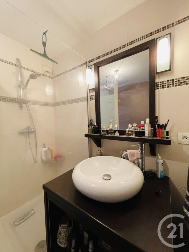 Appartement F1 bis à vendre - 2 pièces - 41.13 m2 - GRIGNY - 69 - RHONE-ALPES - Century 21 Hestia Ldi