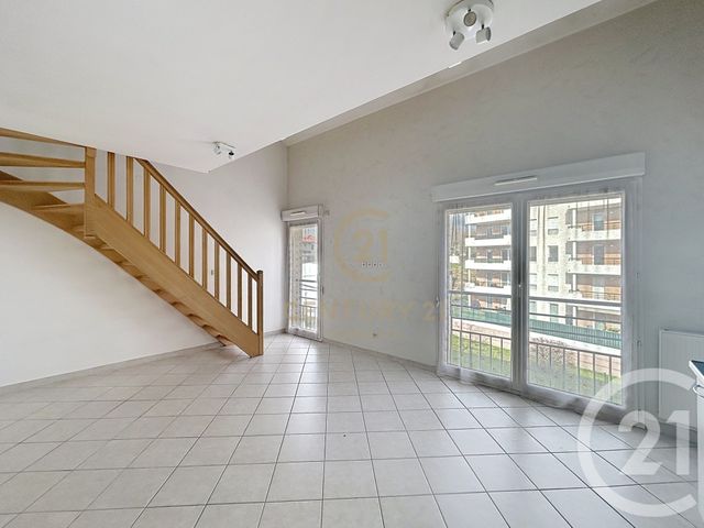 Appartement F1 bis à vendre - 2 pièces - 41.13 m2 - GRIGNY - 69 - RHONE-ALPES - Century 21 Hestia Ldi