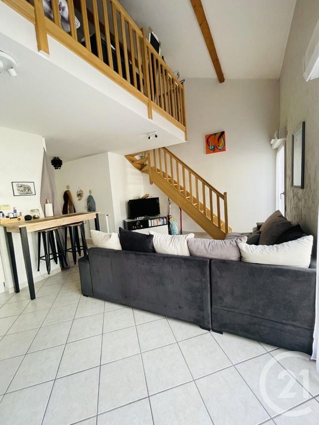 Appartement F1 bis à vendre - 2 pièces - 41.13 m2 - GRIGNY - 69 - RHONE-ALPES - Century 21 Hestia Ldi