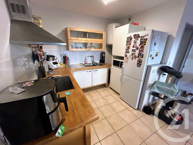 Appartement F2 à louer - 2 pièces - 47.06 m2 - SEREZIN DU RHONE - 69 - RHONE-ALPES - Century 21 Hestia Ldi