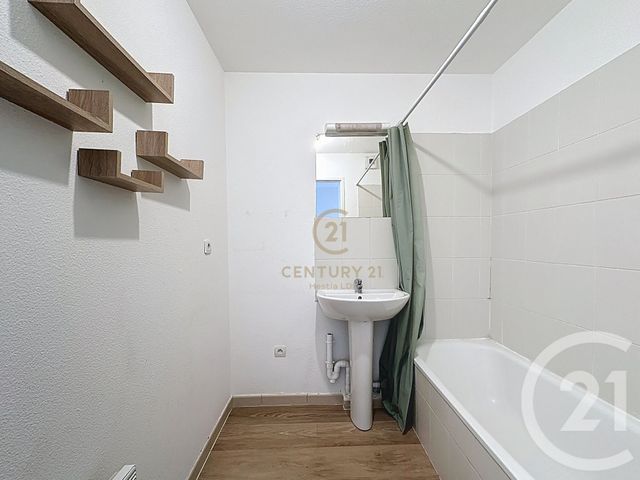 Appartement T3 à vendre - 3 pièces - 67.19 m2 - GRIGNY - 69 - RHONE-ALPES - Century 21 Hestia Ldi