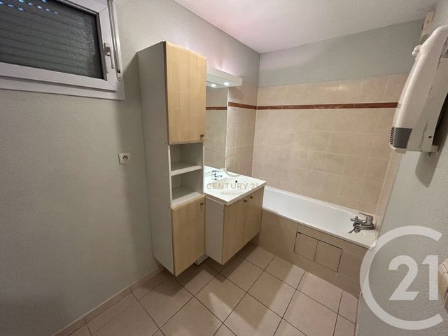 Appartement F2 à louer - 2 pièces - 43.02 m2 - GRIGNY - 69 - RHONE-ALPES - Century 21 Hestia Ldi