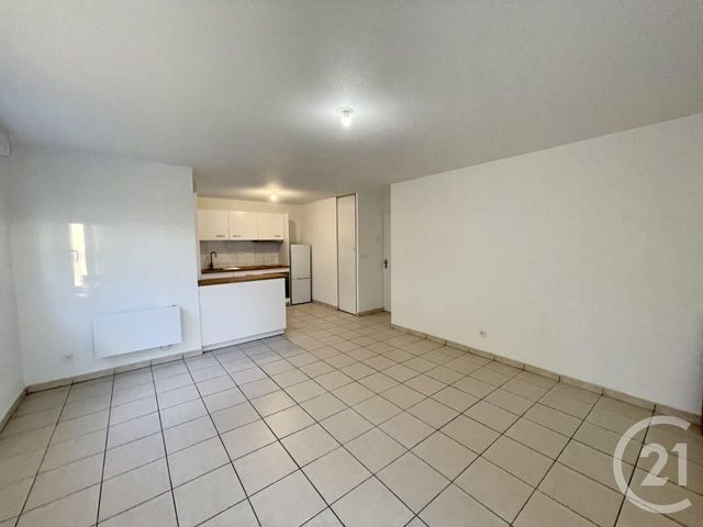 Appartement F3 à louer - 3 pièces - 63.55 m2 - GRIGNY - 69 - RHONE-ALPES - Century 21 Hestia Ldi