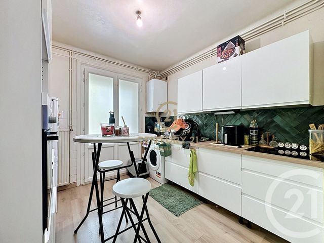 Appartement T2 à vendre - 2 pièces - 51.5 m2 - GIVORS - 69 - RHONE-ALPES - Century 21 Hestia Ldi