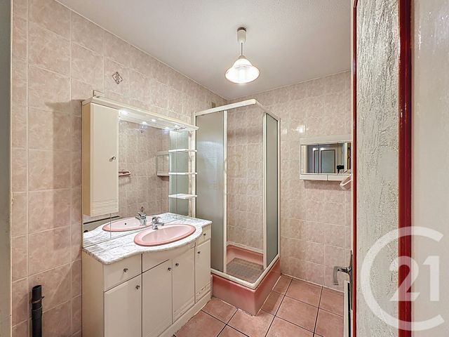 Appartement F3 à vendre - 3 pièces - 63.0 m2 - GIVORS - 69 - RHONE-ALPES - Century 21 Hestia Ldi