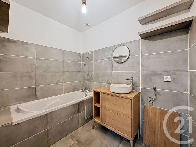 Appartement F3 à vendre - 3 pièces - 70.34 m2 - RIVE DE GIER - 42 - RHONE-ALPES - Century 21 Hestia Ldi