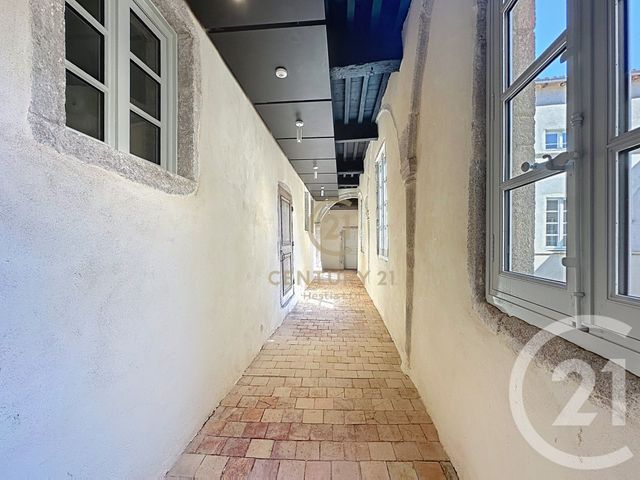 Appartement F2 à louer - 2 pièces - 47.0 m2 - CHASSAGNY - 69 - RHONE-ALPES - Century 21 Hestia Ldi