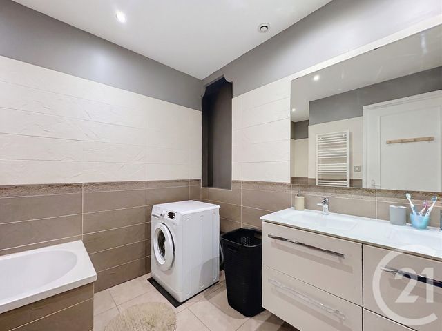 Appartement à vendre - 5 pièces - 98.0 m2 - ST ETIENNE - 42 - RHONE-ALPES - Century 21 Hestia Ldi