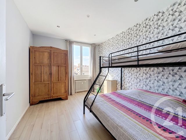 Appartement à vendre - 5 pièces - 98.0 m2 - ST ETIENNE - 42 - RHONE-ALPES - Century 21 Hestia Ldi