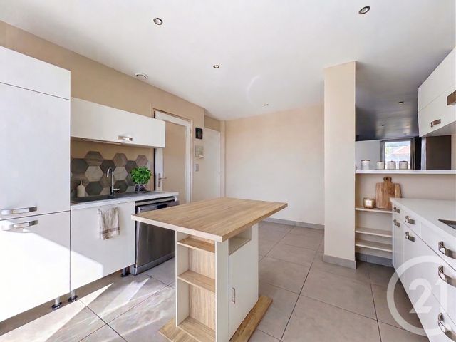 Appartement à vendre - 5 pièces - 98.0 m2 - ST ETIENNE - 42 - RHONE-ALPES - Century 21 Hestia Ldi