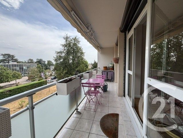 Appartement F3 à vendre - 3 pièces - 61.51 m2 - ST GENIS LAVAL - 69 - RHONE-ALPES - Century 21 Hestia Ldi