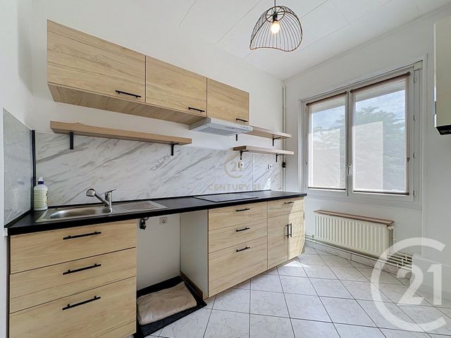Appartement T3 à vendre - 3 pièces - 64.0 m2 - GIVORS - 69 - RHONE-ALPES - Century 21 Hestia Ldi