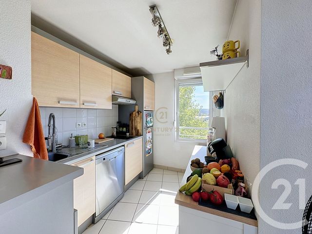 Appartement T3 à vendre - 4 pièces - 62.0 m2 - GRIGNY - 69 - RHONE-ALPES - Century 21 Hestia Ldi