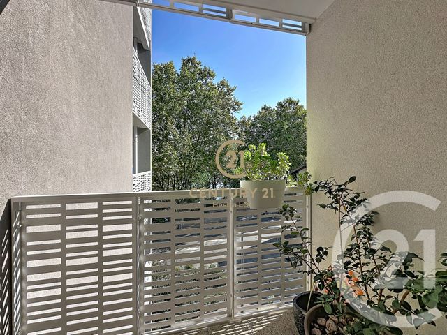 Appartement F3 à vendre - 3 pièces - 61.0 m2 - GIVORS - 69 - RHONE-ALPES - Century 21 Hestia Ldi