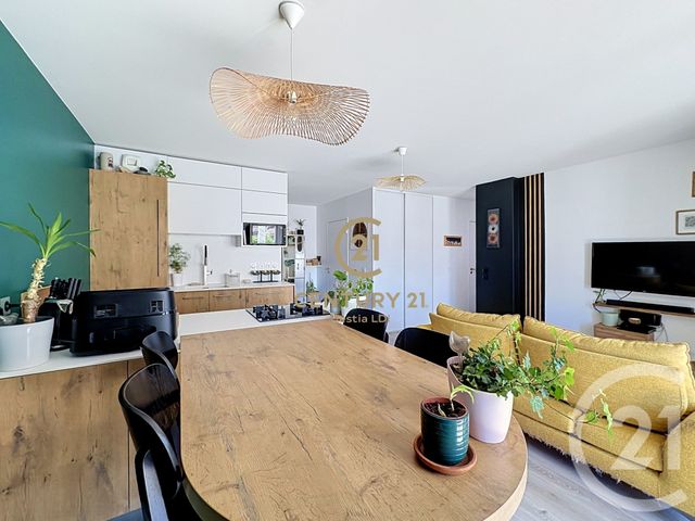 Appartement F3 à vendre - 3 pièces - 61.0 m2 - GIVORS - 69 - RHONE-ALPES - Century 21 Hestia Ldi