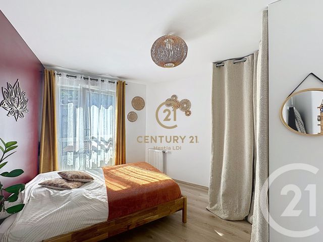 Appartement F3 à vendre - 3 pièces - 61.0 m2 - GIVORS - 69 - RHONE-ALPES - Century 21 Hestia Ldi